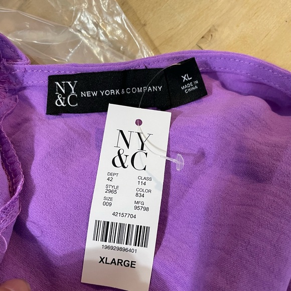 New York & Company Tie Sleeves V-Neck Top Size XL (NWT) - Picture 6 of 8